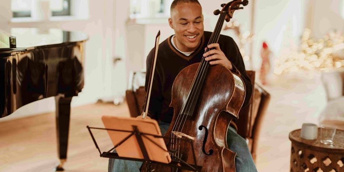 Concert artwork for Sheku Kanneh-Mason plays Saint-Saëns