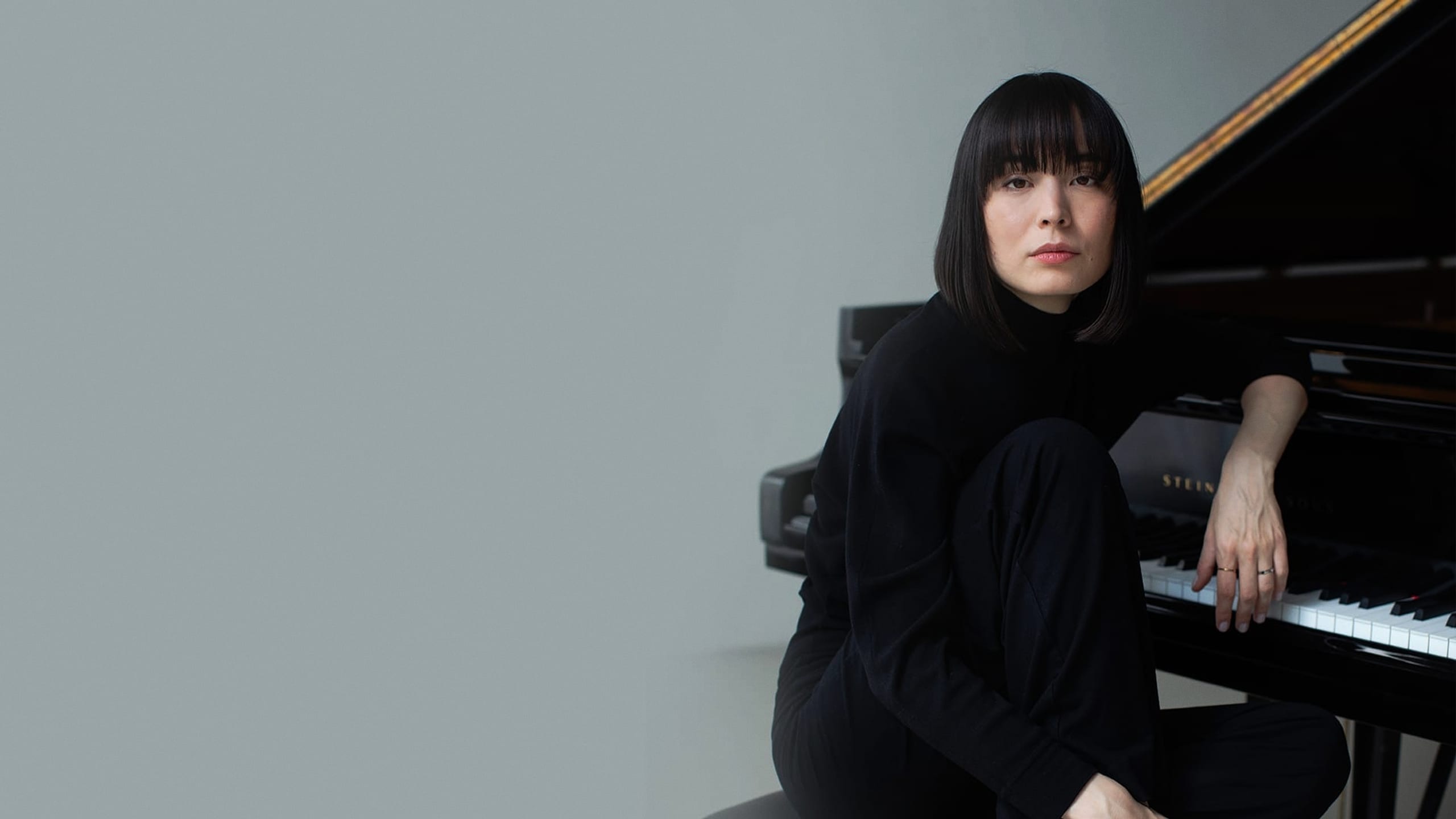 Artwork for Alice Sara Ott plays Beethoven