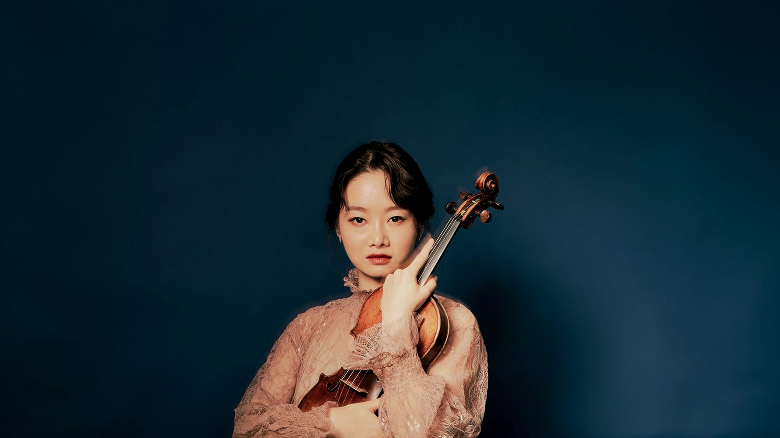 Artwork for Bomsori plays Korngold’s Violin Concerto