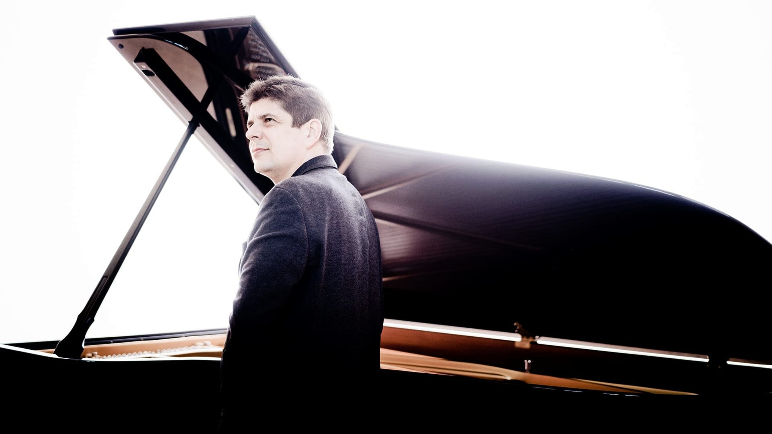 Artwork for Javier Perianes plays Schumann