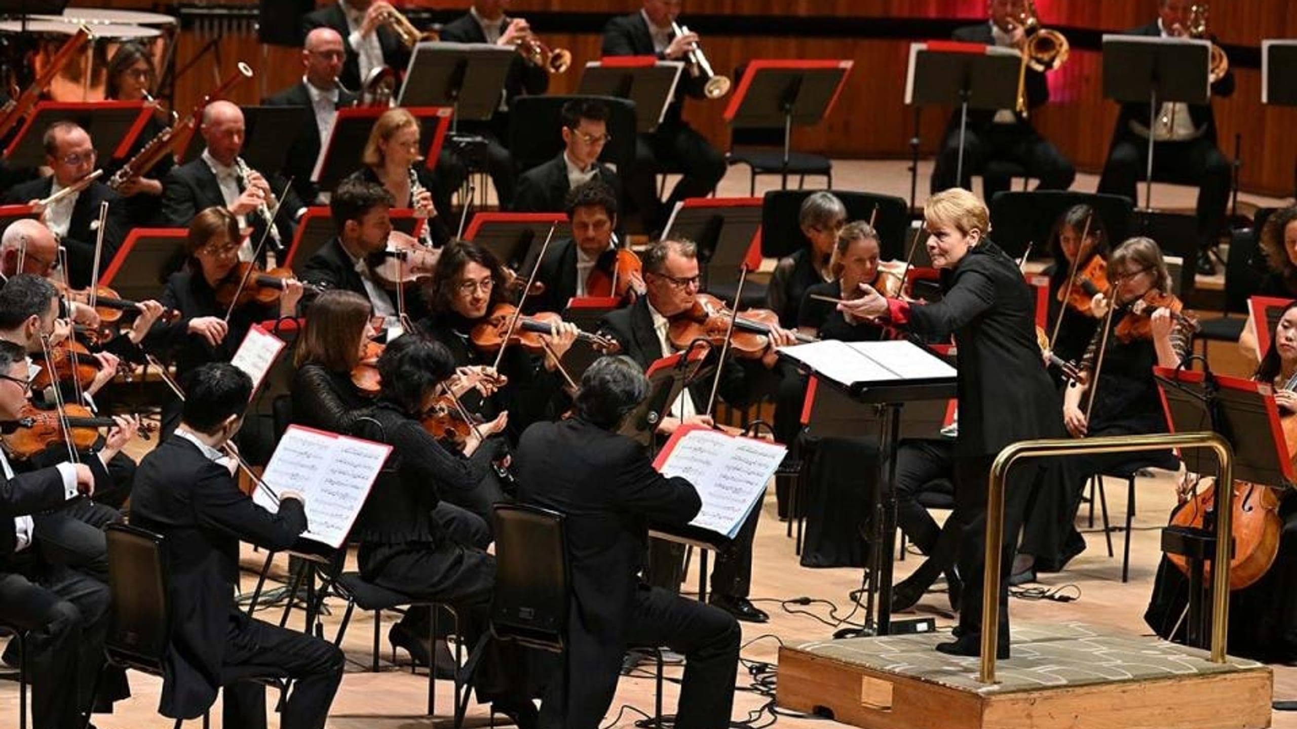 Artwork for Mahler 6 with Marin Alsop